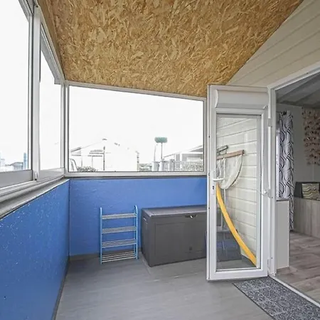 Pleasant With Garden, Cleaning Included Casa vacanze Grandcamp-Maisy